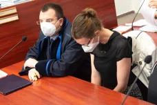 Soud potvrdil podmínky v případu chlapce, který po operaci mandlí zůstal v bdělém kómatu