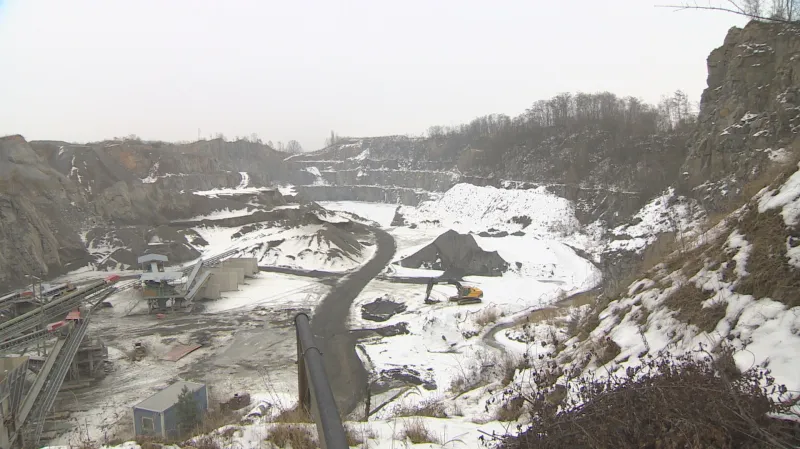 Lom Zárubka na Chrudimsku