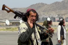 Talibanci slavili střelbou do vzduchu, podle tamních médií při tom zabili sedmnáct lidí