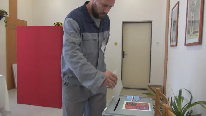 Volby ve věznici v Novém Sedle