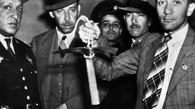 Cepín, kterým byl zavražděn Lev Trockij