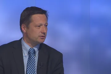 Odvolaný starosta Prahy 4 hovoří o Jidášovi na radnici. Podle místostarosty stará rada neudělala nic s nepořádkem