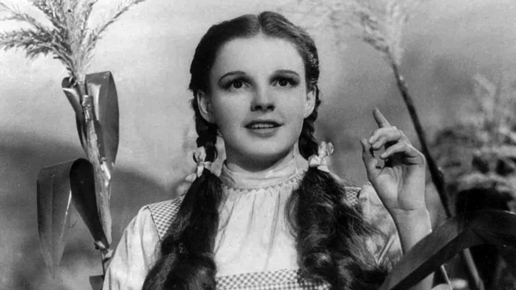 Judy Garlandová při natáčení filmu Čaroděj ze země Oz (1937)