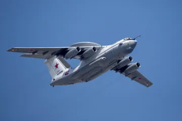 Ukrajina zaútočila drony na závod opravující letadla A-50, tvrdí Rusové