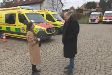 Studoval na zubního technika, ale pracoval u záchranné služby. Podvod mu procházel několik měsíců