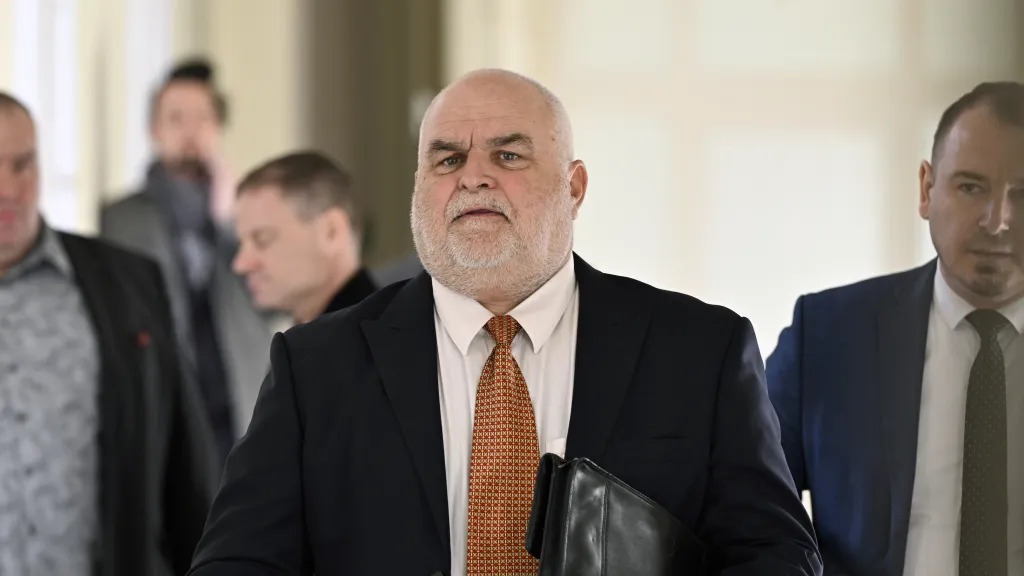 Archivní snímek ze 3. 4. 2024, kdy městský soud kauzu Viktoriagruppe řešil