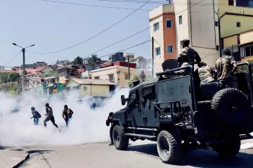 Madagaskarský prezident odvolal vládu po několika dnech protestů