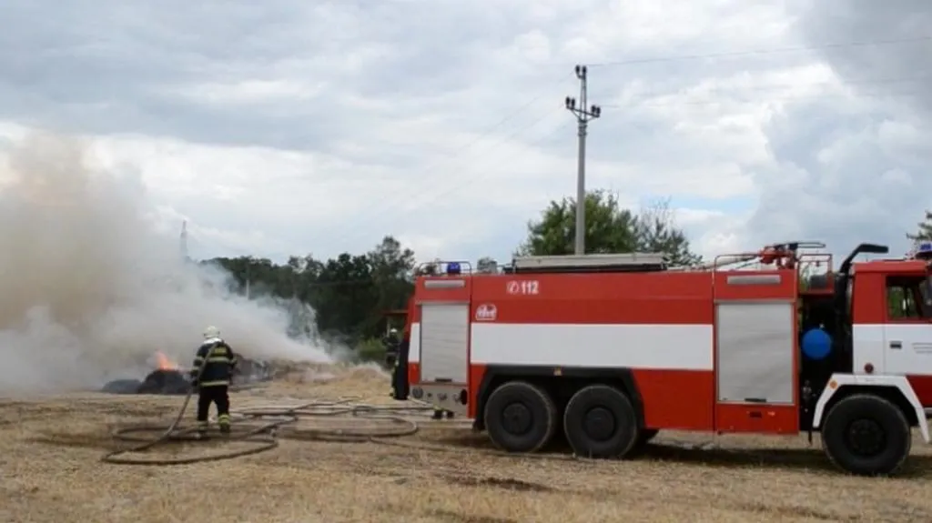 Požár na poli