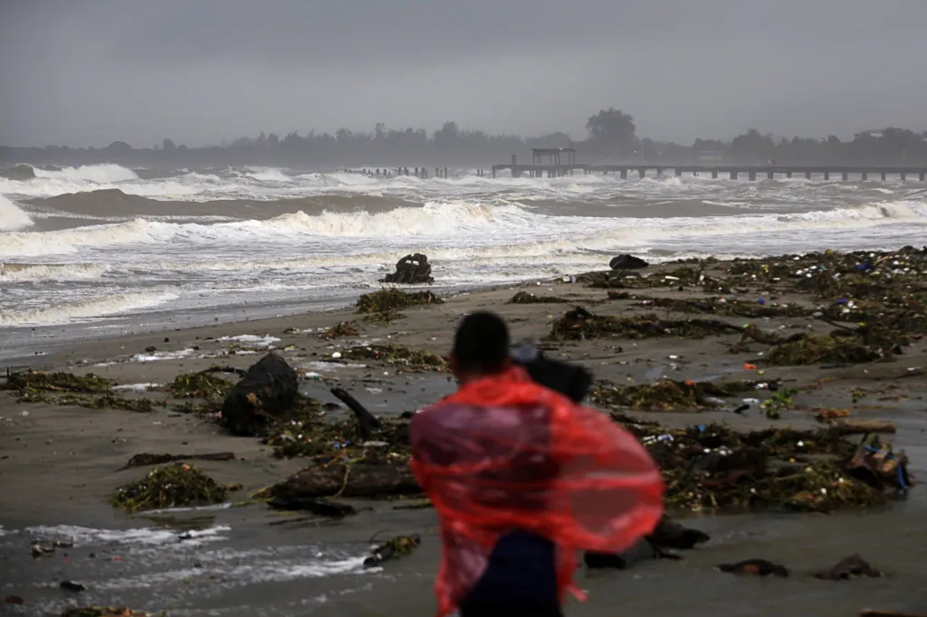 Tropická bouře Eta zasáhla Střední Ameriku. Nejvíce postižené země jsou Honduras a Nikaragua