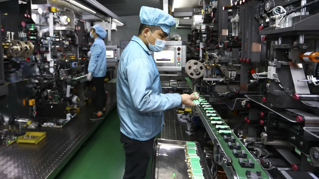 Výroba lithiových baterií v čínském Chuaj-peji
