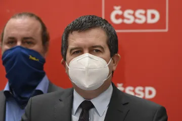 Spor o citace: V článku „Vrbětice za Sputnik“ chybí Hamáčkovi i českým komentátorům. Autoři ale trvají na ochraně zdrojů