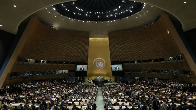 „Mír, spravedlnost a lepší život pro celé lidstvo.“ Před osmdesáti lety vznikla OSN