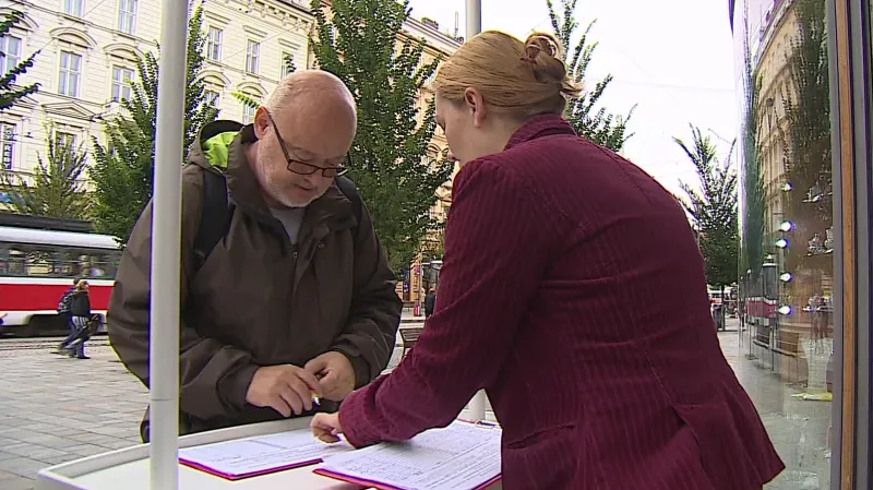 Pod peticí je dalších téměř šest tisíc podpisů