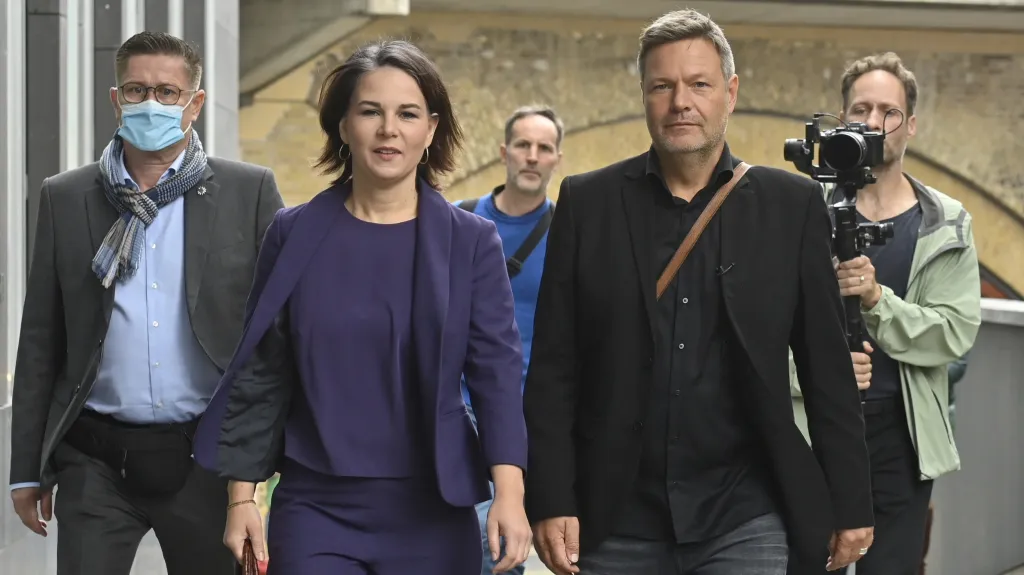 Předsedové Zelených Annalena Baerbocková a Robert Habeck