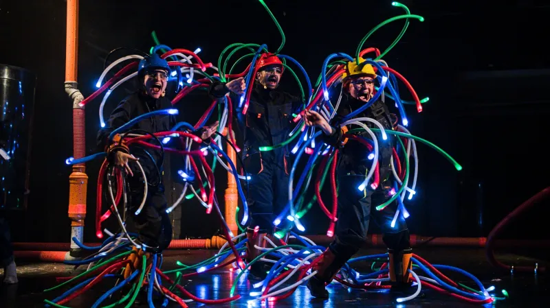 Nedráždi bráchu bosou nohou (Divadlo Polárka)