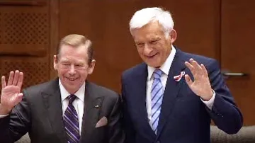 Václav Havel a Jerzy Buzek