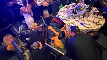 Hosté na galavečeři, z níž kvůli střelci evakuovali amerického prezidenta Donalda Trumpa