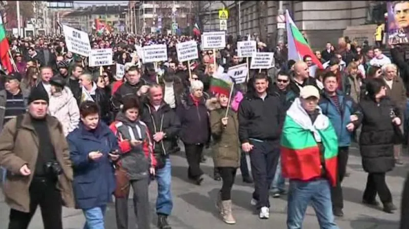 Bulharskou vládu nahradí odborníci. Začnou od píky