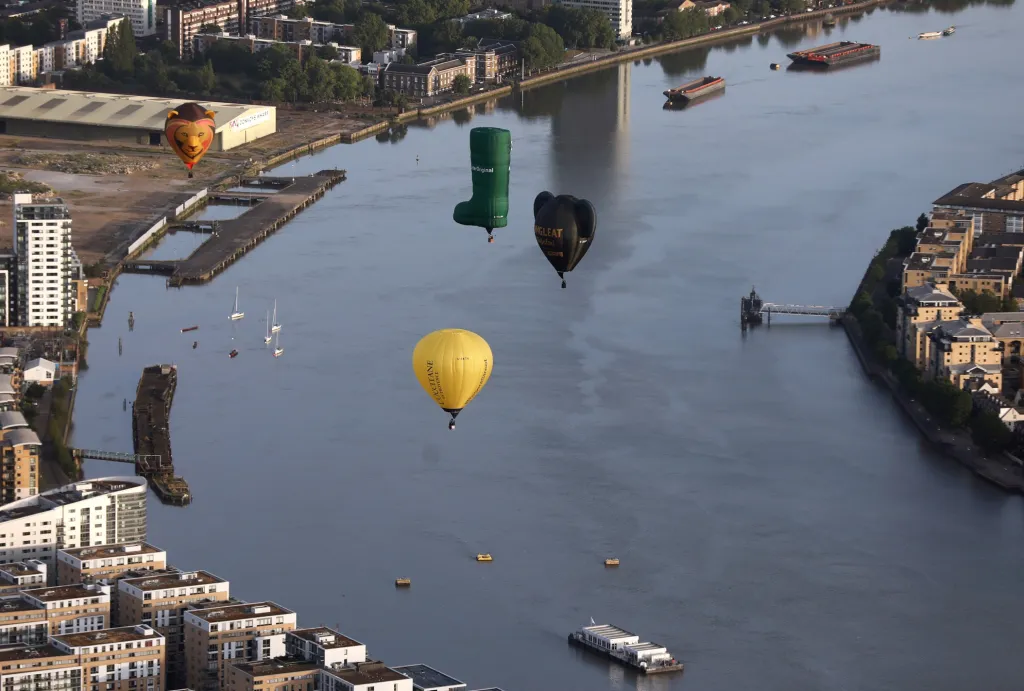Létání s balonem má již dlouhou tradici. První let s lidskou posádkou se uskutečnil 21. listopadu 1783
