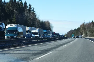 Z D1 zmizela betonová svodidla. U Humpolce je vše jako před zahájením oprav