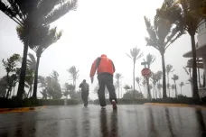 Hurikán Irma udeřil na Floridě, miliony domácností jsou bez elektřiny