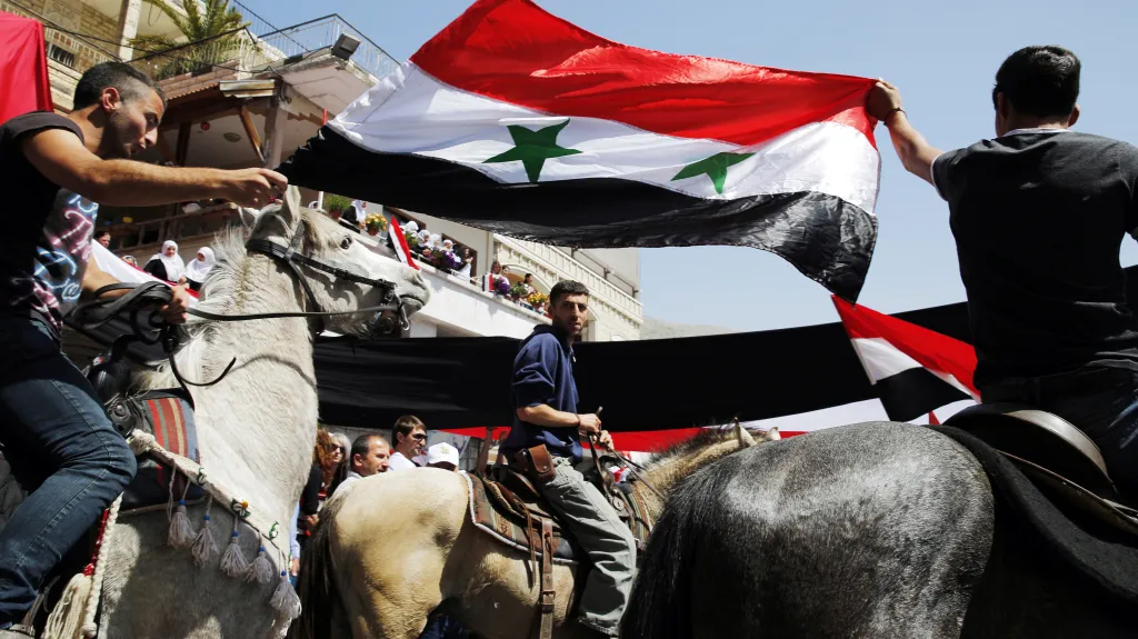 Členové drúzské komunity oslavují Den nezávislosti Sýrie
