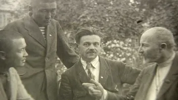 Interhelpo - Historie jedné iluze