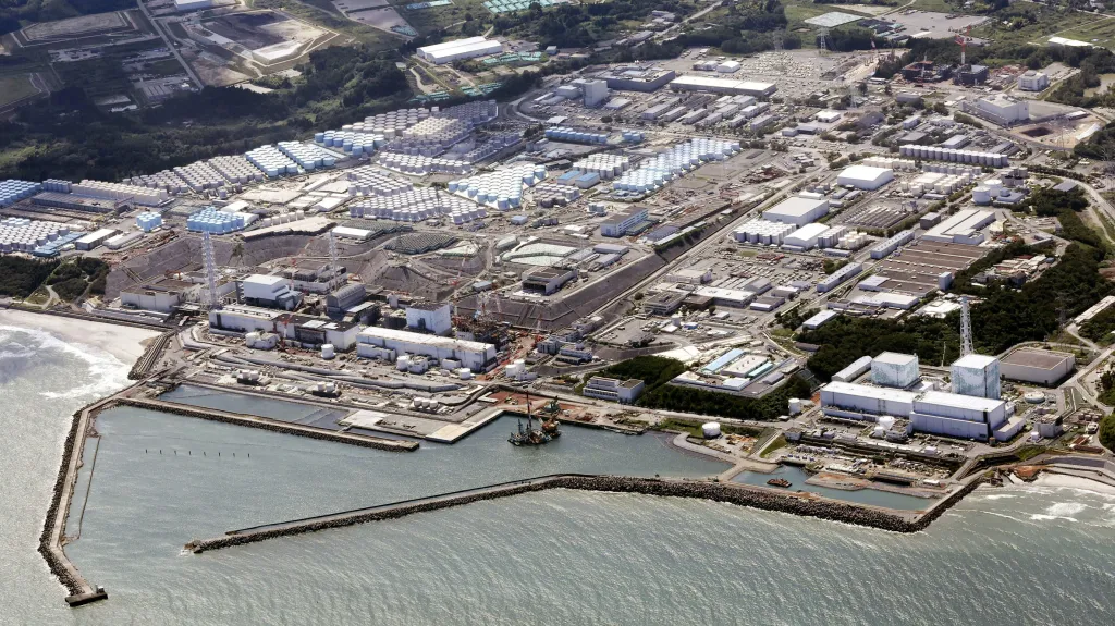 Pohled na jadernou elektrárnu Fukušima