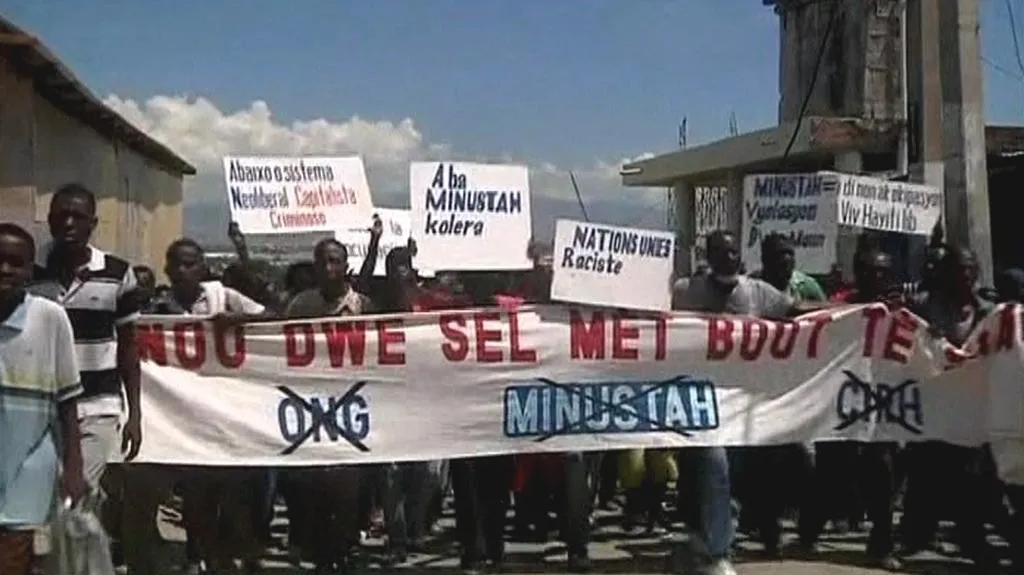 Haiťané požadují odchod jednotek OSN