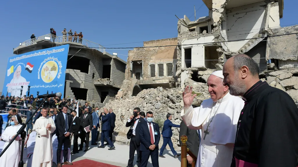 Papež František při návštěvě Mosulu