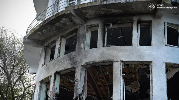 Ruské ostřelování zranilo sedm lidí, hlásí ukrajinské úřady. V Mykolajivu okupanti těžce poškodili hotel