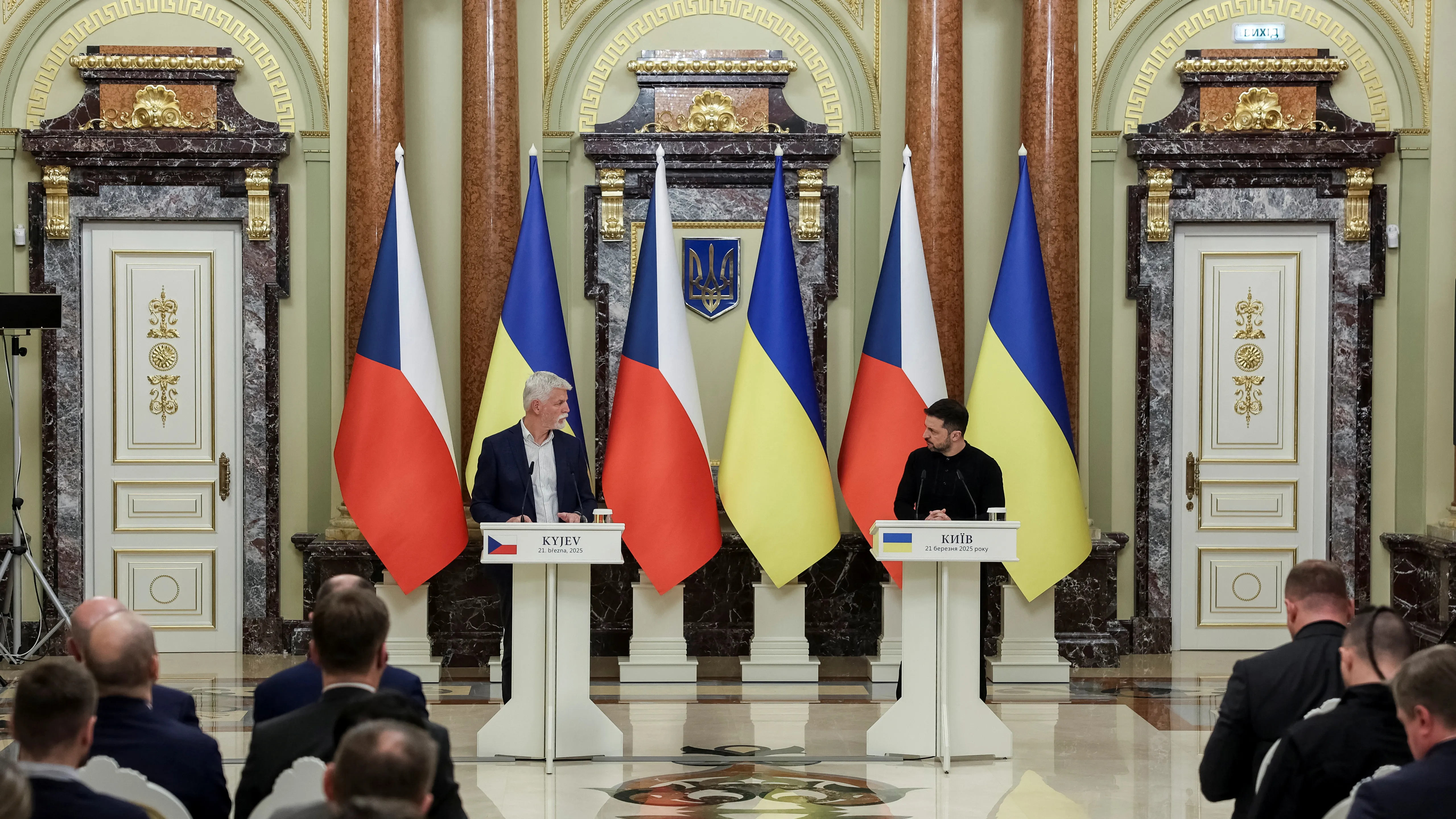 Pavel: Klid zbraní musí být krokem k udržitelnému míru