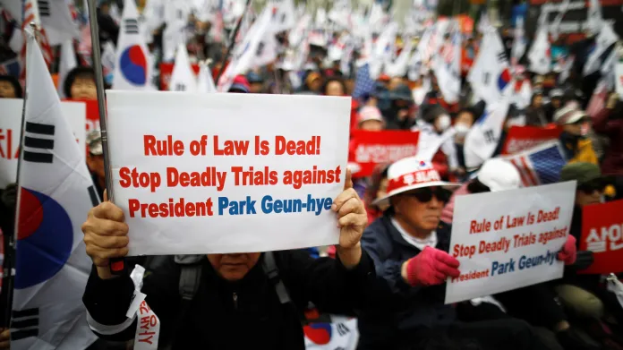 Protest podporovatelů exprezidentky Pak Kun-hje