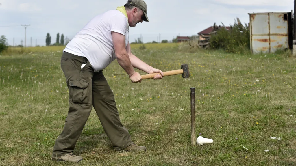 K pachovým ohradníkům by měly přibýt ploty a pasti