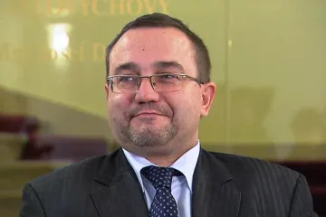 Dobeš se s rektory dohodl na pracovní skupině, čeká je jednání