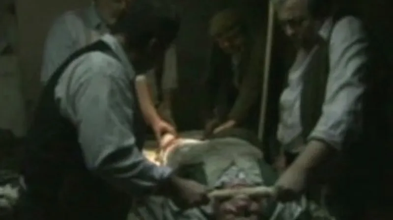 Scéna z natáčení filmu Juraje Herze Tma