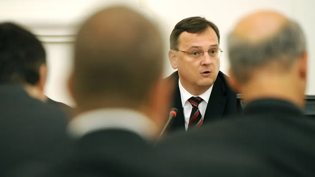 Petr Nečas na poradě s českými diplomaty