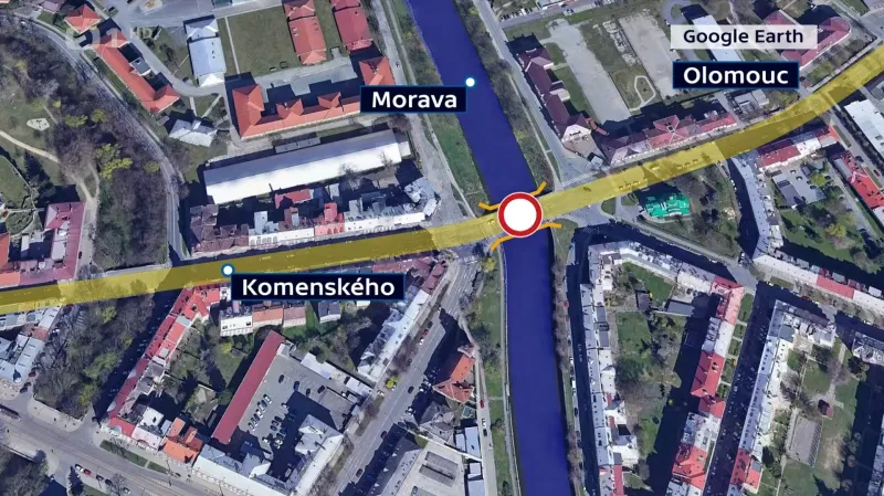 Uzavřená komunikace v Komenského ulici