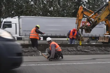 Rychleji vypovědět smlouvu na D1 nešlo, řekl Ťok. Nového dodavatele chce vybrat zrychleně