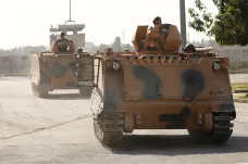 Turecko v Sýrii opět útočí, tvrdí arabsko-kurdská koalice a Damašek