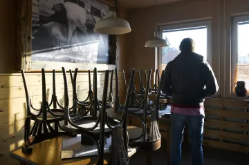 Schillerová zmírní podmínky u příspěvku 25 tisíc korun. Svaz průmyslu žádá harmonogram uvolňování karantény