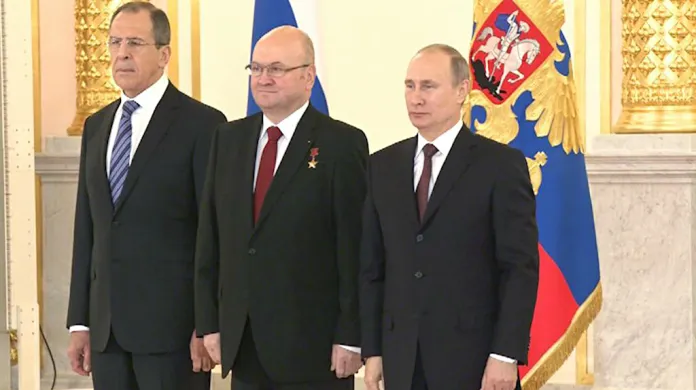 Sergej Lavrov, Vladimír Remek a Vladimir Putin