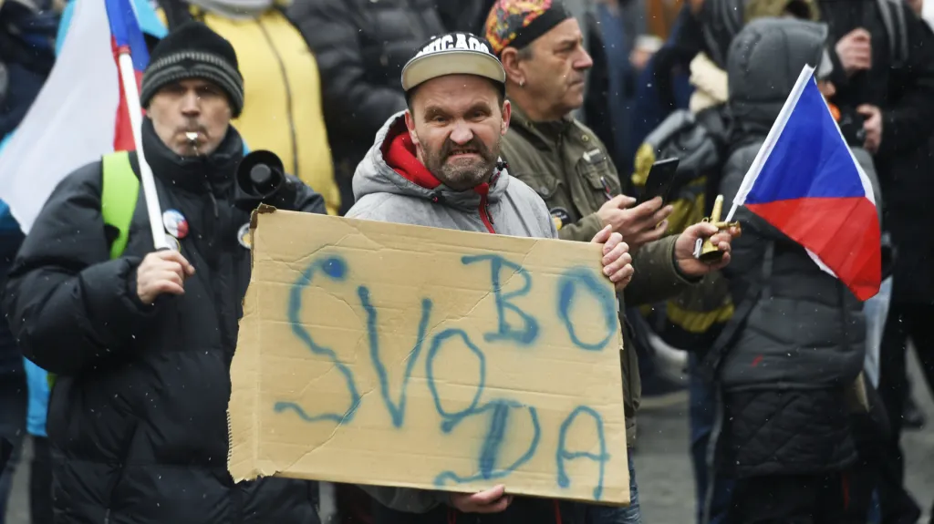 Protest proti schválení novely pandemického zákona
