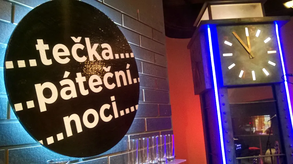 Tečka páteční noci