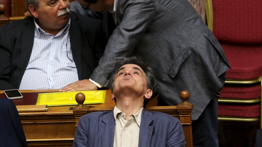 Řecký ministr financí  Euklidis Tsakalotos při klíčovém jednání parlamentu o reformách