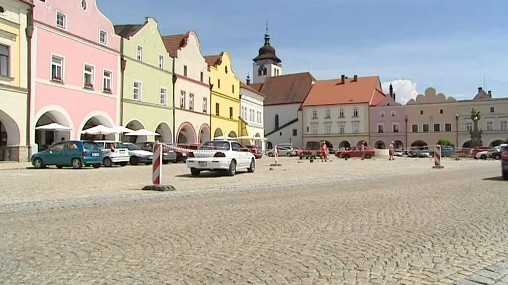 Náměstí v Novém Městě nad Metují