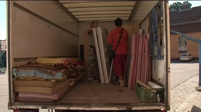 NO COMMENT: Začalo stěhování sloučených škol