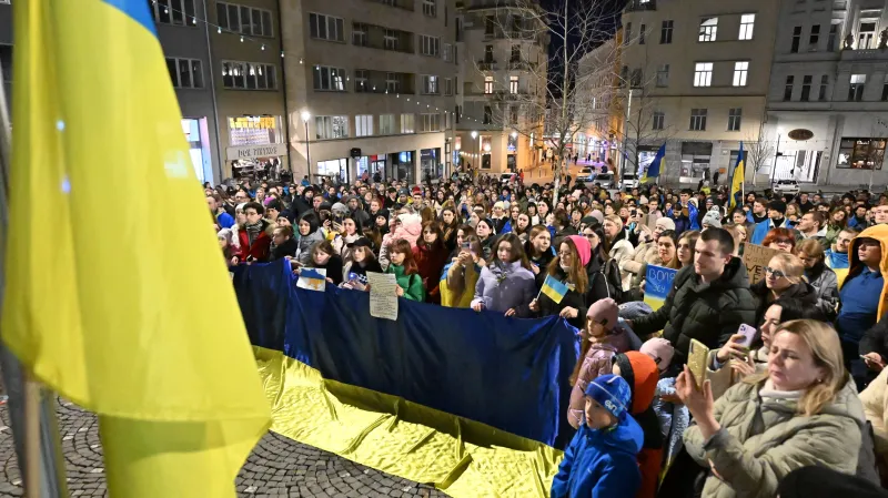 Stand With Ukraine – shromáždění na podporu Ukrajiny k prvnímu výročí ruské invaze v Brně