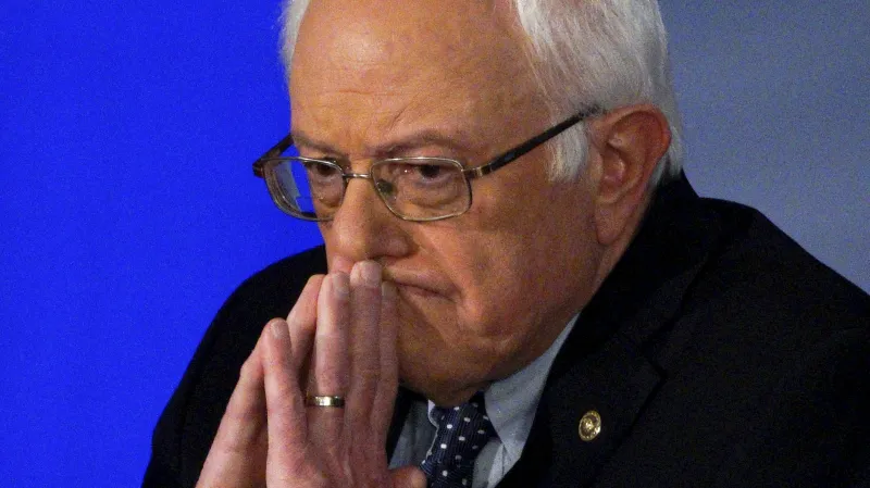 Bernie Sanders na vystoupení v New Hampshire