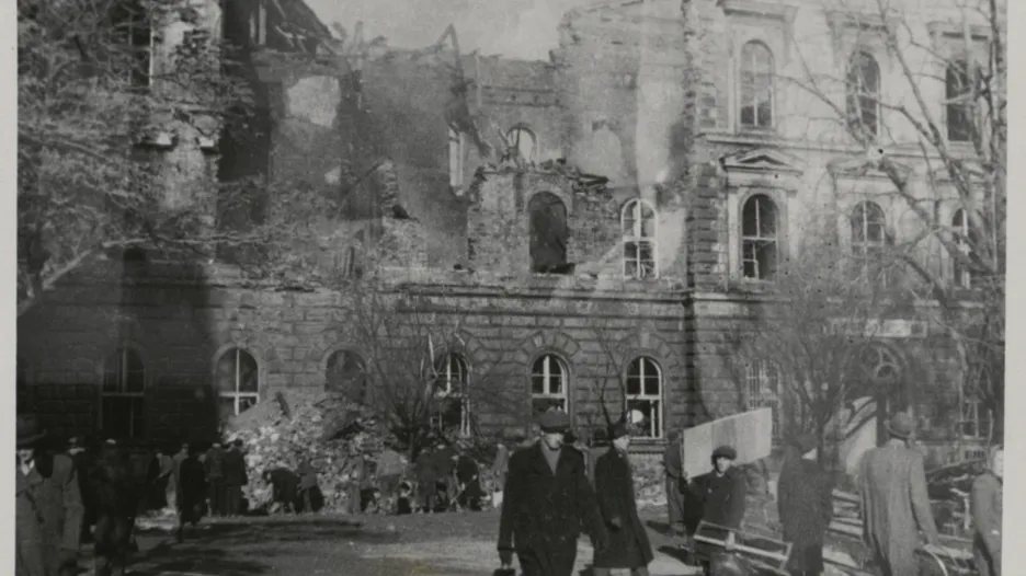 Brno po bombardování (Žerotínovo náměstí)